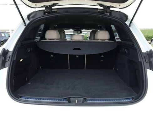 Certified 2025 Mercedes-Benz GLC 300 image 32