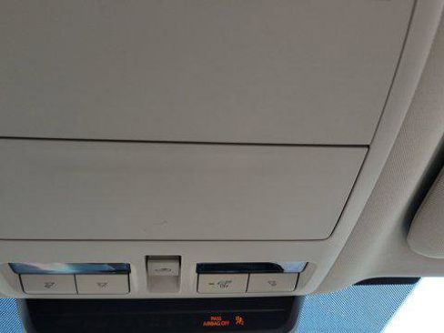 Certified 2024 MAZDA CX-90 Plug-In Hybrid w/ Preferred image 32