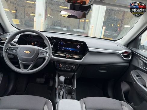 Used 2025 Chevrolet TrailBlazer LT AWD/4WD image 13