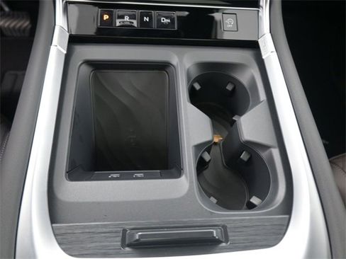 New 2026 Nissan Armada Platinum image 4