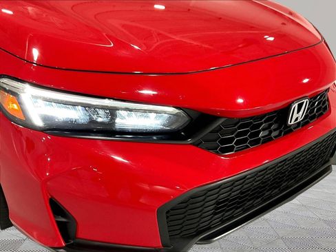 Used 2025 Honda Civic Sport image 31