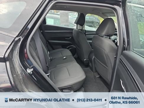 Used 2023 Hyundai Tucson SE image 5