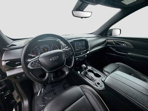 Used 2023 Chevrolet Traverse Premier w/ Redline Edition FWD image 9