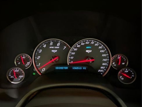 Used 2013 Chevrolet Corvette Grand Sport w/ 2LT Preferred Equipment Group image 9