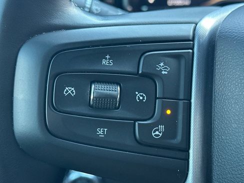 Used 2025 GMC Sierra 1500 Elevation image 36