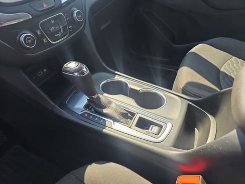 Used 2019 Chevrolet Equinox LT FWD image 44