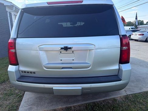 Used 2019 Chevrolet Tahoe LT image 9