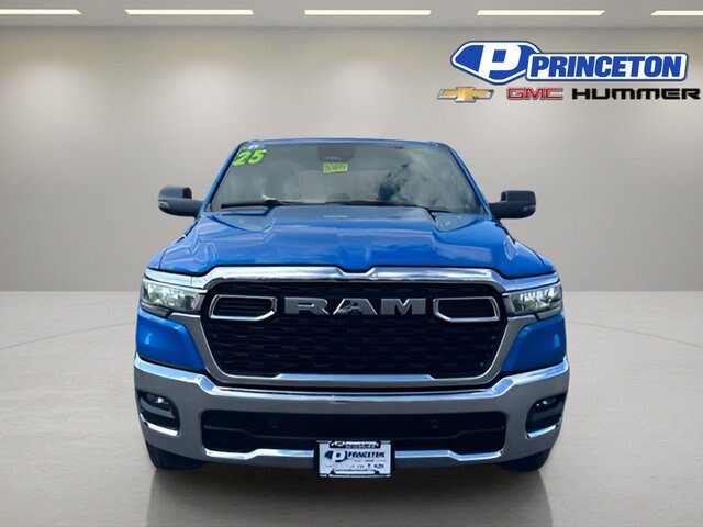 Used 2025 RAM 1500 Big Horn AWD/4WD image 2