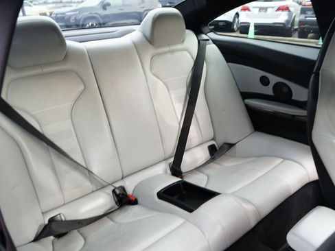 Used 2017 BMW M4 Competition image 17