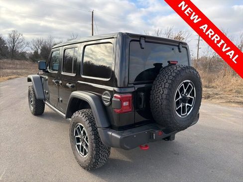 Used 2025 Jeep Wrangler Unlimited Rubicon image 5
