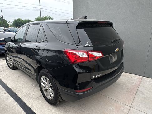 Used 2020 Chevrolet Equinox LS FWD image 6