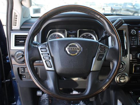Used 2017 Nissan Titan Platinum Reserve image 7