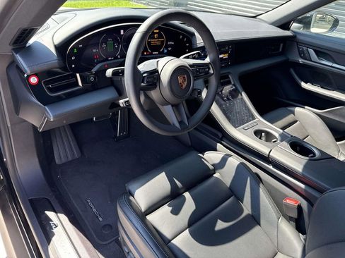 Used 2025 Porsche Taycan 4S AWD/4WD image 4