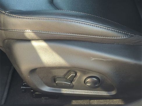 Certified 2024 Jeep Compass Limited image 19