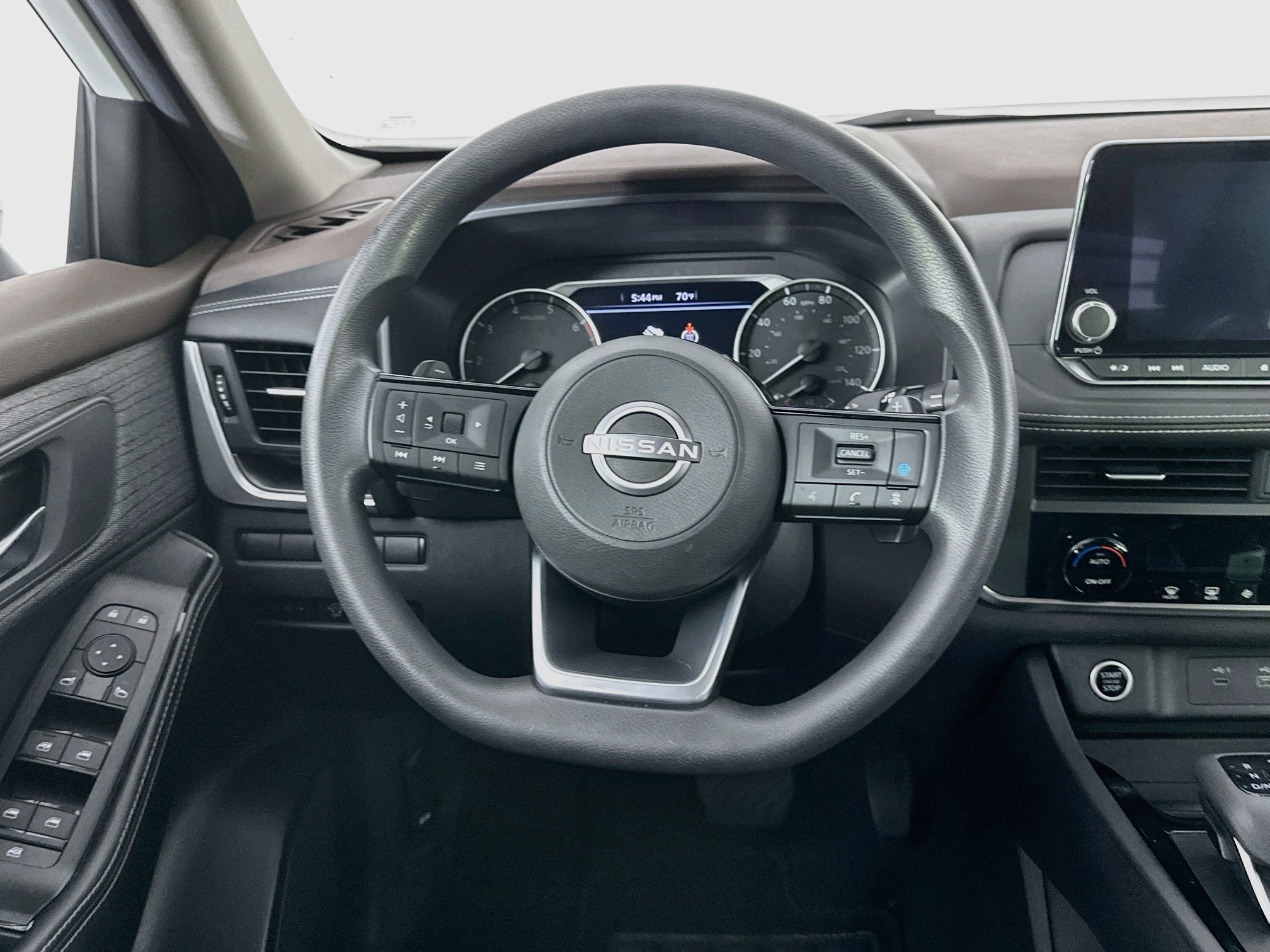 Used 2023 Nissan Rogue SV FWD image 18