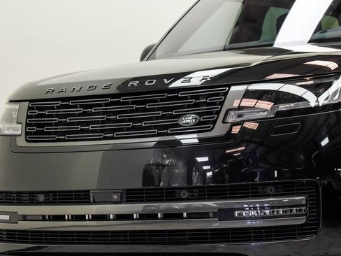 Used 2023 Land Rover Range Rover First Edition AWD/4WD image 2