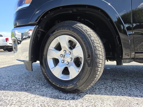 Used 2025 RAM 1500 Big Horn AWD/4WD image 40