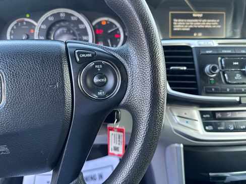 Used 2013 Honda Accord LX image 16