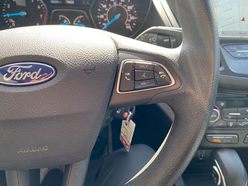 Used 2018 Ford Escape SE w/ SE SYNC Package image 15