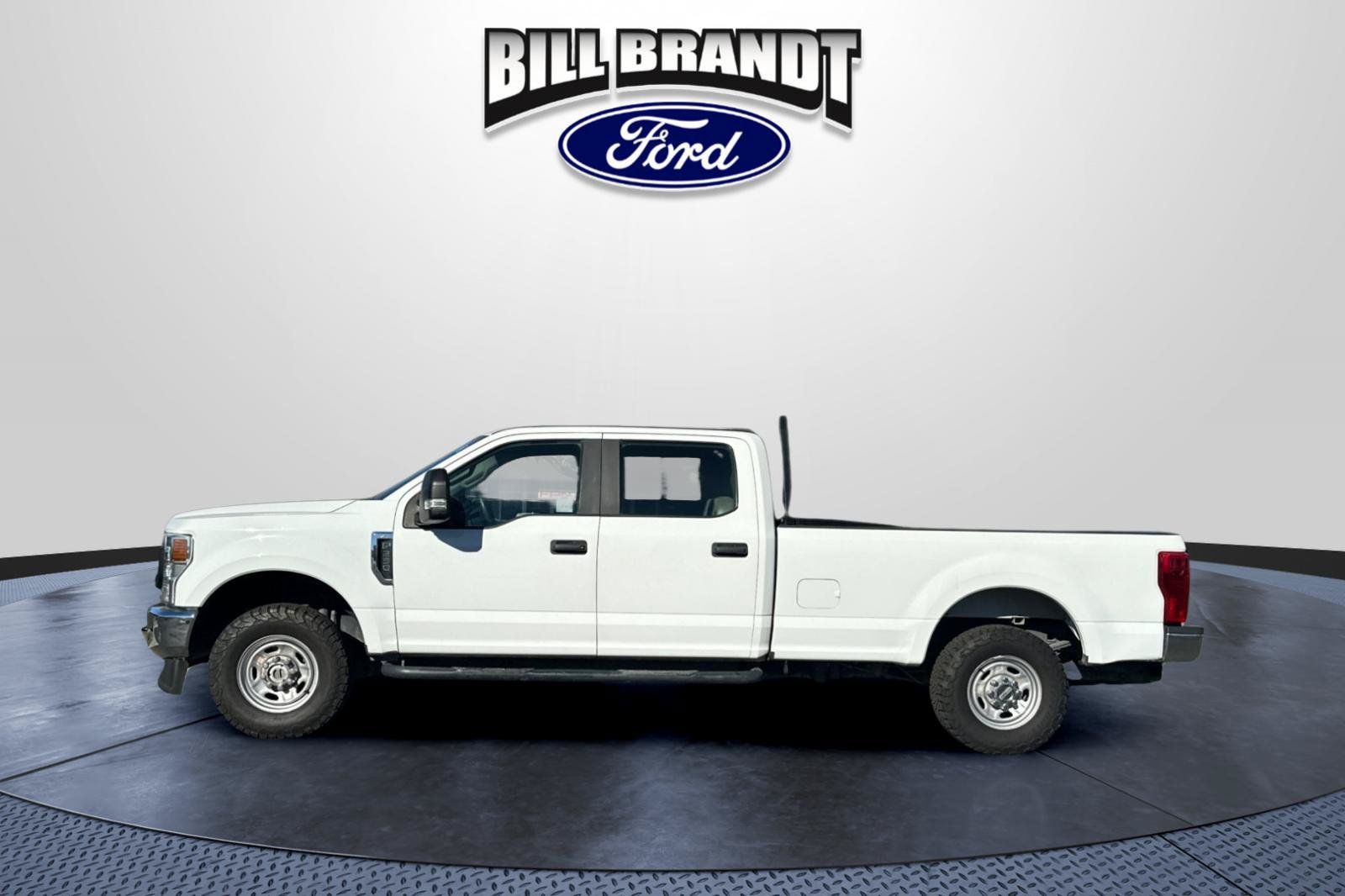 Used 2022 Ford F250 XL w/ Power Equipment Group AWD/4WD image 6