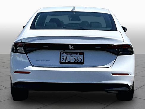 Used 2025 Honda Accord LX image 4