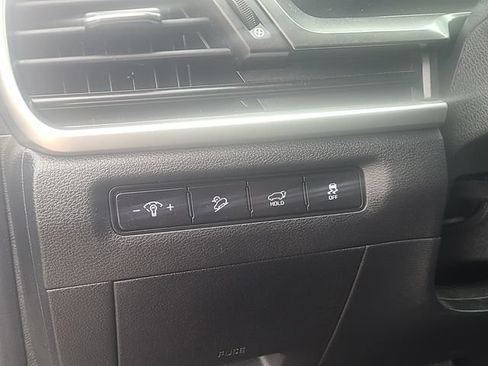 Used 2025 Kia Telluride S AWD/4WD image 14