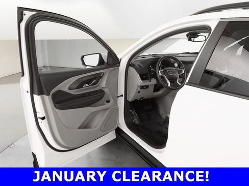 Used 2023 GMC Terrain SLE w/ Driver Convenience Package image 15