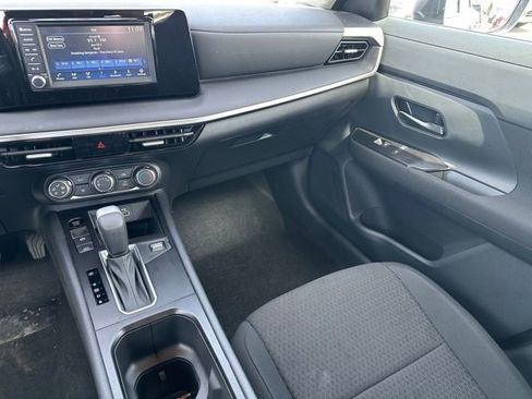 Used 2025 Nissan Kicks S FWD image 13