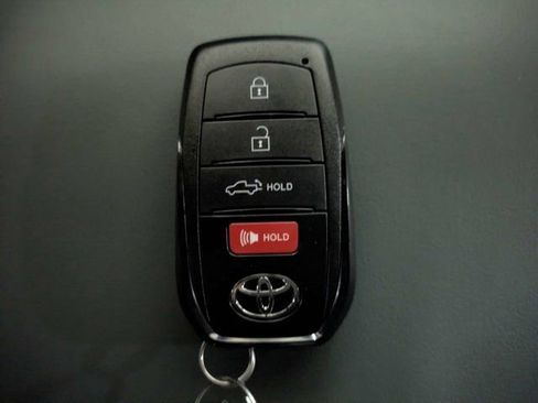 Used 2025 Toyota Tacoma 4x4 Double Cab Hybrid image 29