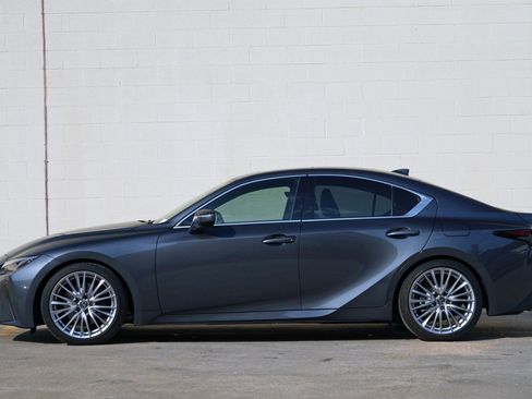 Used 2023 Lexus IS 300 w/ Premium Package RWD image 9