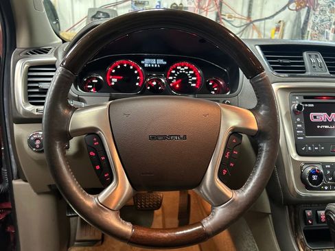 Used 2015 GMC Acadia Denali image 15