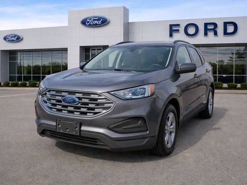Used 2021 Ford Edge SE image 1
