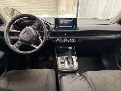 Used 2024 Honda CR-V LX image 14