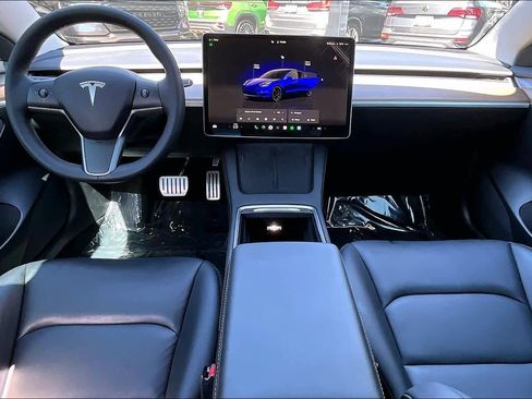 Used 2023 Tesla Model 3 Performance image 15