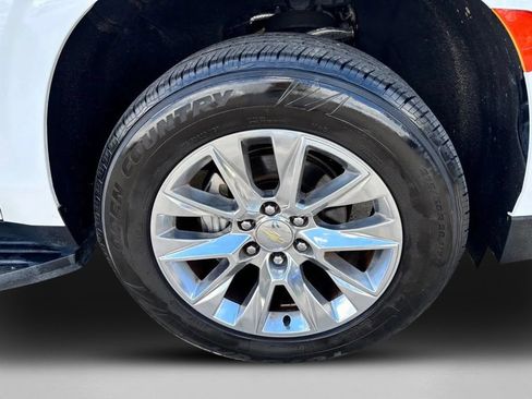 Used 2021 Chevrolet Tahoe Premier w/ Premium Package AWD/4WD image 13