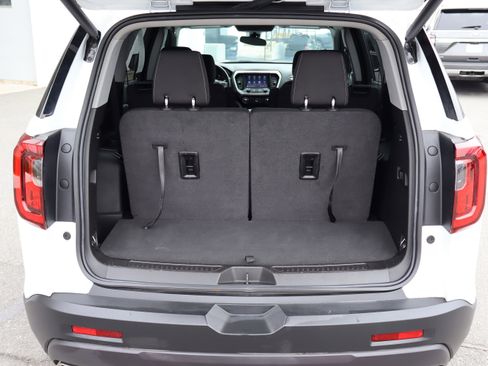 Certified 2023 GMC Acadia SLE w/ Driver Convenience Package image 34