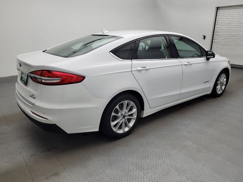Used 2019 Ford Fusion SE image 10