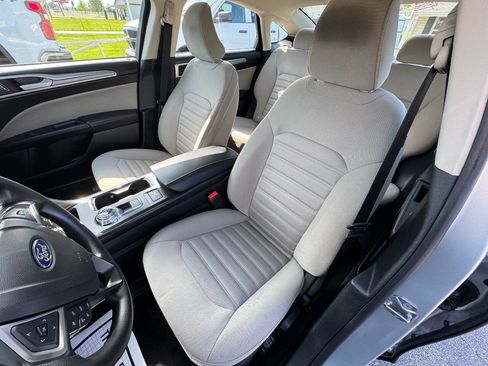 Used 2018 Ford Fusion S FWD image 9