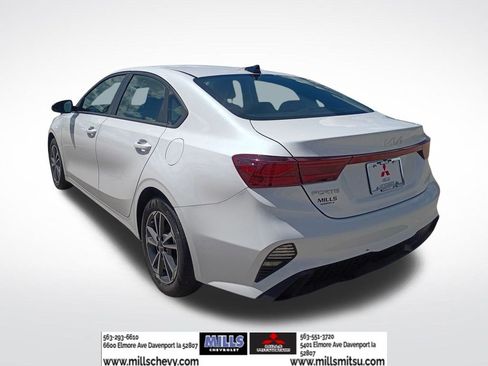 Used 2023 Kia Forte LXS image 7