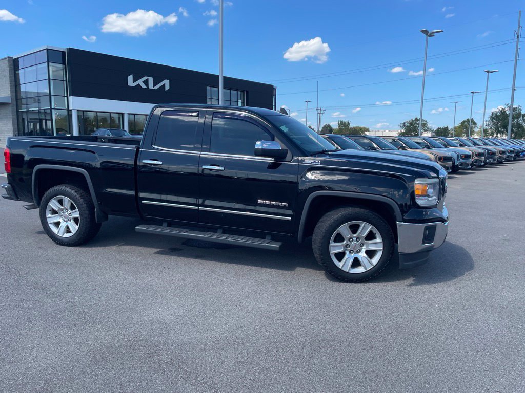 Used 2015 GMC Sierra 1500 SLT w/ Suspension Package, Off-Road AWD/4WD image 2