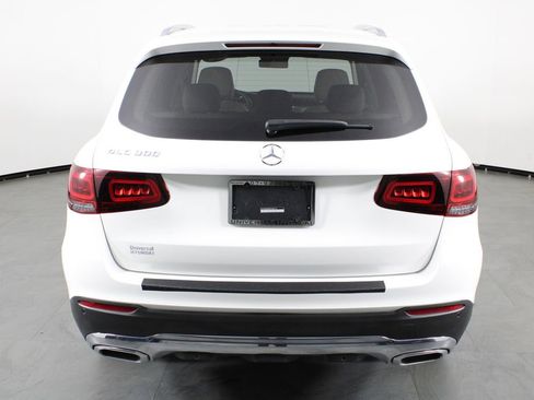 Used 2022 Mercedes-Benz GLC 300 image 9