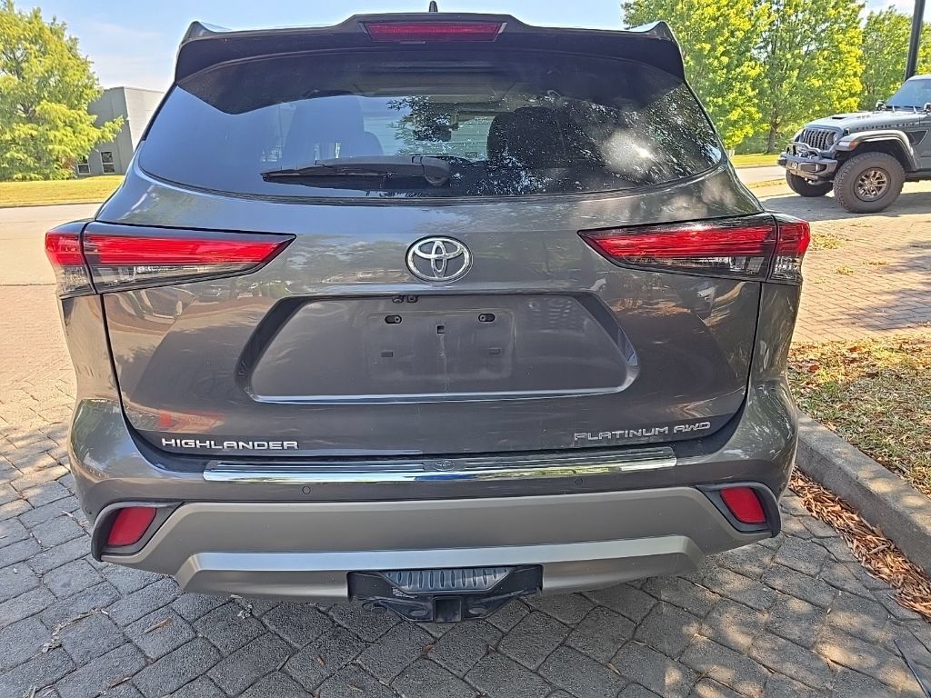 Used 2021 Toyota Highlander Platinum AWD/4WD image 5