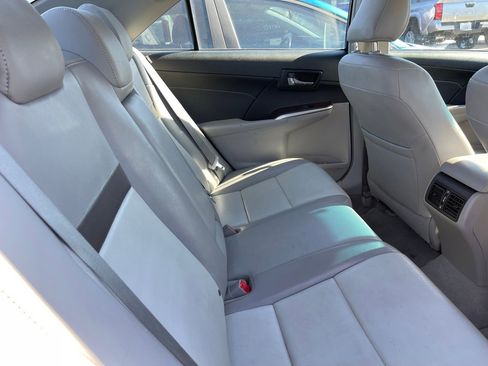 Used 2014 Toyota Camry XLE image 9