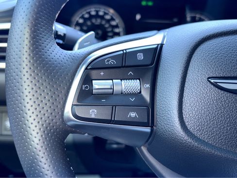 New 2026 Genesis G70 2.5T image 14