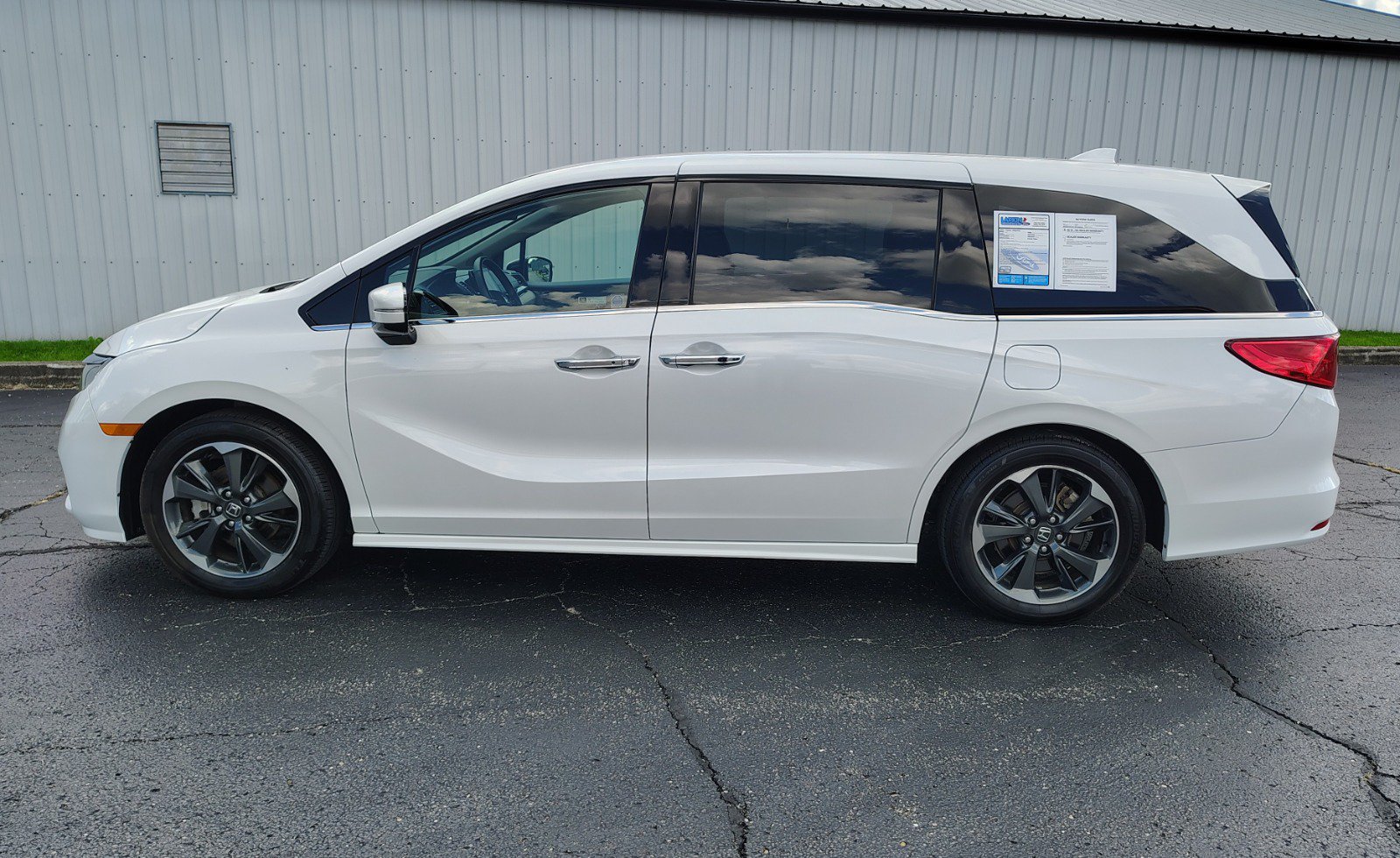 Used 2023 Honda Odyssey Elite image 8