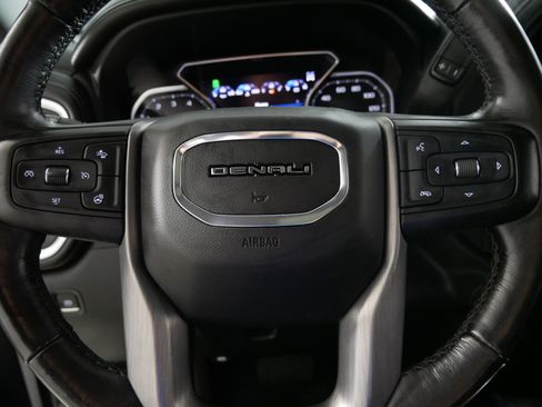 Used 2020 GMC Sierra 1500 Denali w/ Denali Ultimate Package AWD/4WD image 25