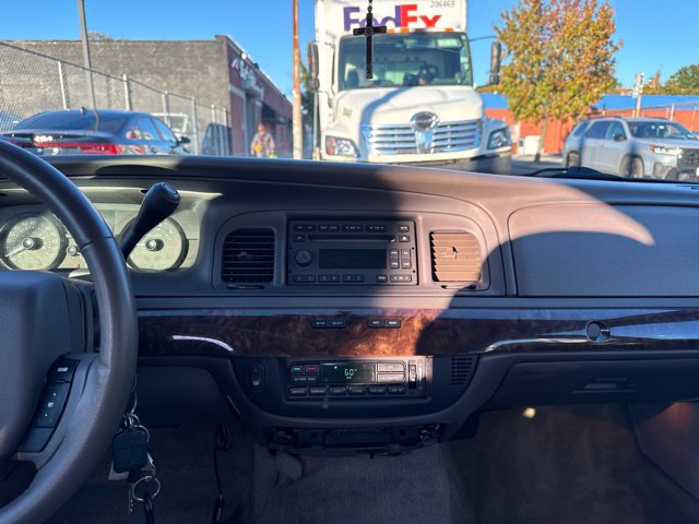 Used 2009 Mercury Grand Marquis LS RWD image 14