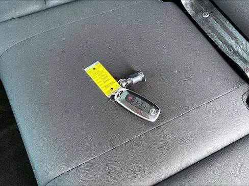 Used 2023 Nissan Rogue S AWD/4WD image 11