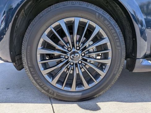 Used 2022 INFINITI QX80 Sensory w/ Cargo Package image 22