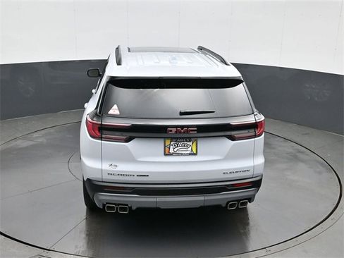 Used 2026 GMC Acadia Elevation w/ Elevation Premium Package image 19